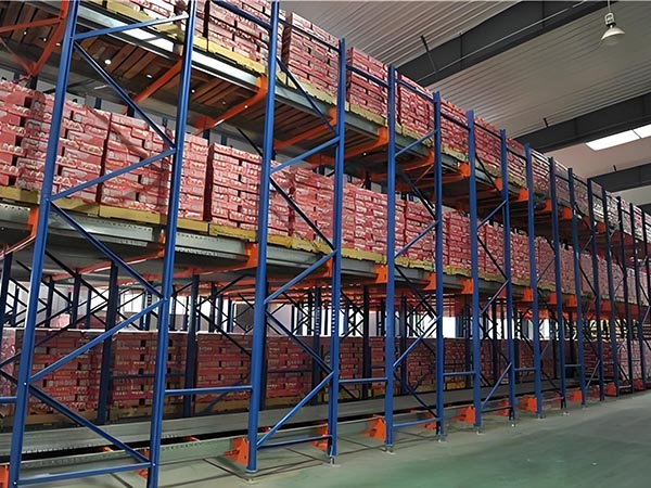 如何判断仓储货架的质量和安全性