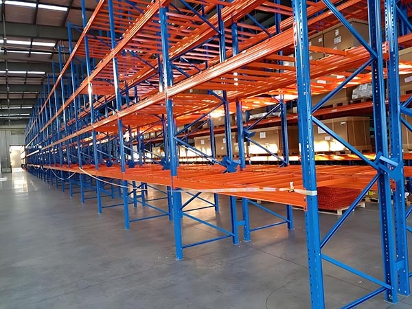 选择重型货架生产厂有哪些优势